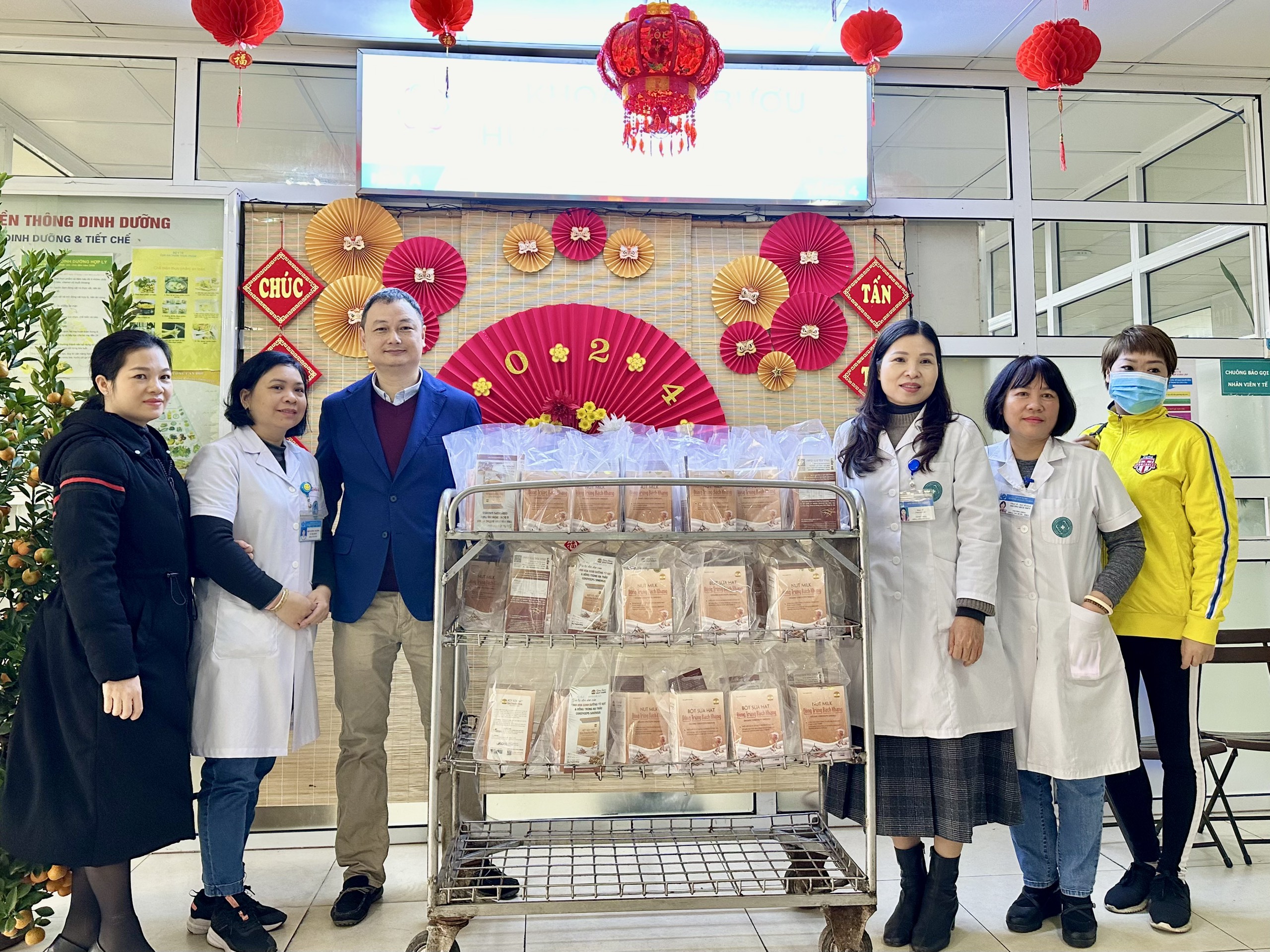 Sữa hạt đông trùng Bách Khang vinh dự được đồng hành cùng Giải đi bộ “Phụ nữ Thủ đô khỏe - đẹp” lần thứ I - ảnh 2