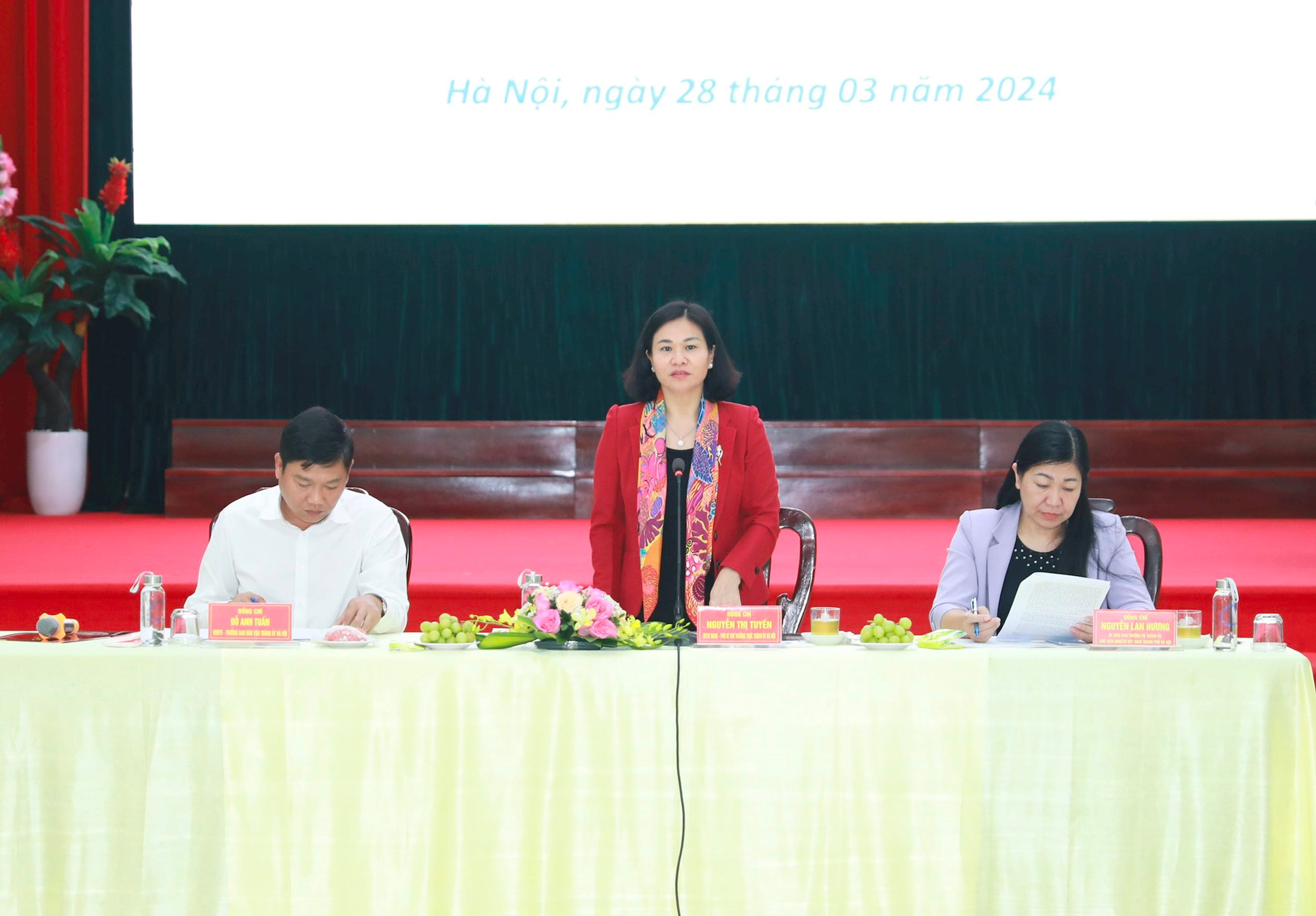 Mặt trận Tổ quốc, các tổ chức chính trị - xã hội Thành phố đẩy mạnh tuyên truyền sâu rộng 70 năm Ngày Giải phóng Thủ đô - ảnh 1