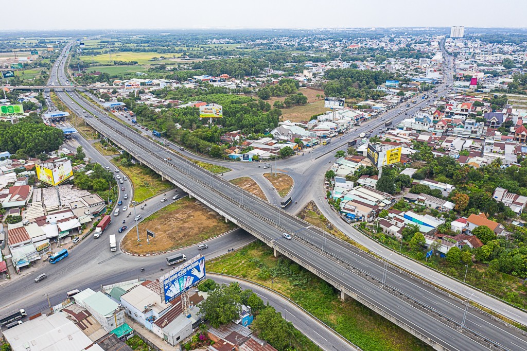 Hà Nội chú trọng đầu tư hoàn thiện mạng lưới hạ tầng giao thông - ảnh 1