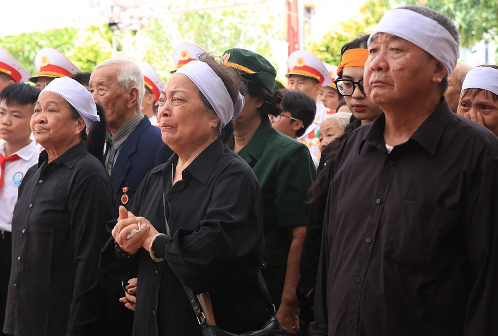 Xúc động Lễ truy điệu Tổng Bí thư Nguyễn Phú Trọng tại quê hương Đông Anh - ảnh 5