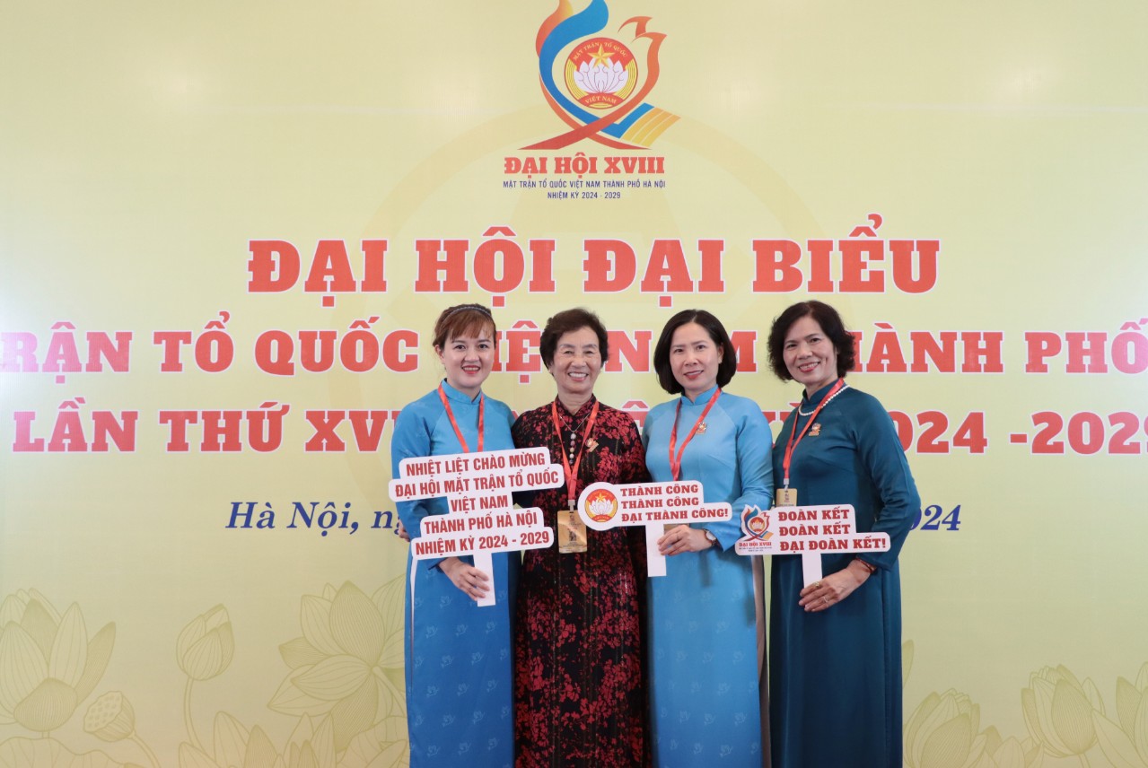Đại hội Đại biểu MTTQ Việt Nam thành phố Hà Nội lần thứ XVIII khai mạc triển lãm ảnh “Dấu ấn nhiệm kỳ” - ảnh 2