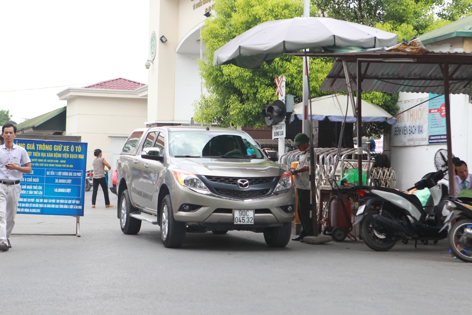  Người dân ủng hộ triển khai thanh toán giá dịch vụ trông giữ xe không sử dụng tiền mặt - ảnh 1