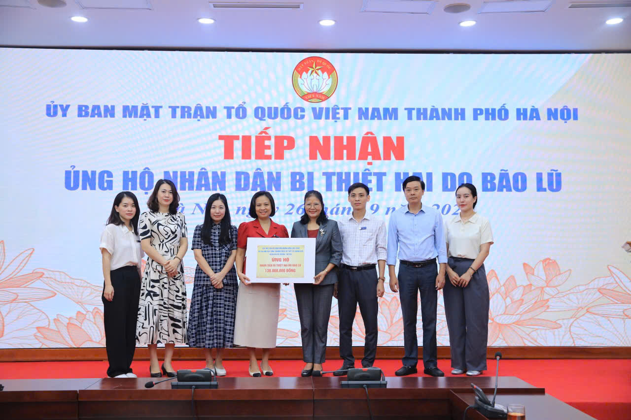 Hà Nội: Quỹ cứu trợ Thành phố đã tiếp nhận hơn 200 tỷ đồng ủng hộ người dân các tỉnh bị thiệt hại do bão lũ - ảnh 1