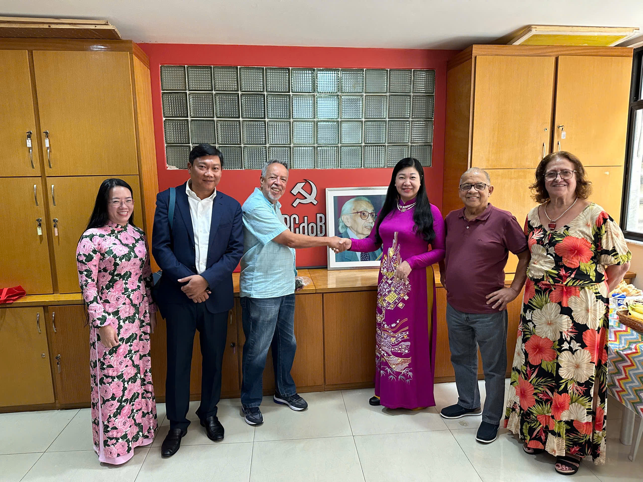 Đoàn đại biểu thành phố Hà Nội thăm và làm việc tại Cộng hòa Liên bang Brazil - ảnh 2
