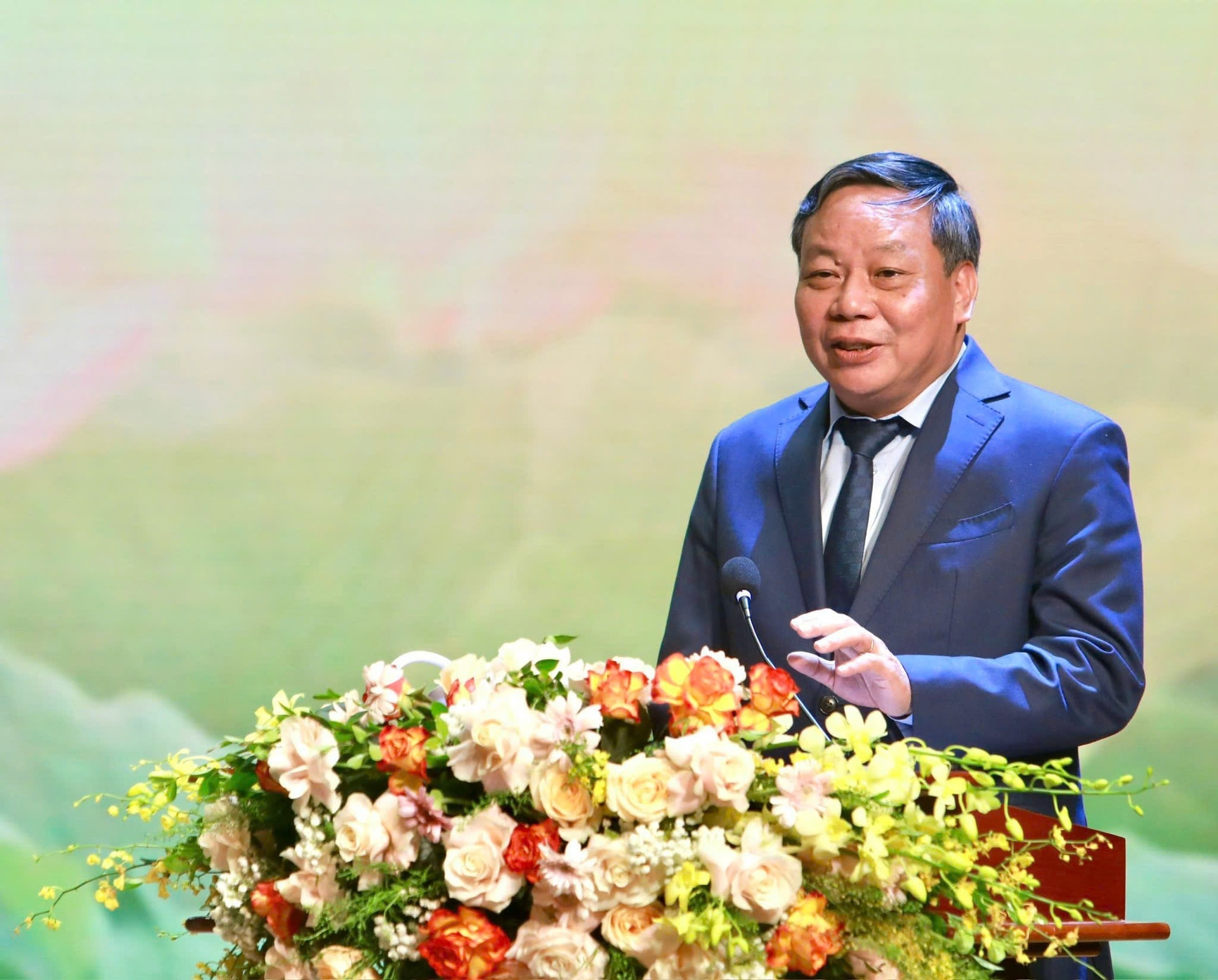 Đồng chí Nguyễn Văn Phong được phân công làm Phó Bí thư Thường trực Thành ủy Hà Nội - ảnh 1
