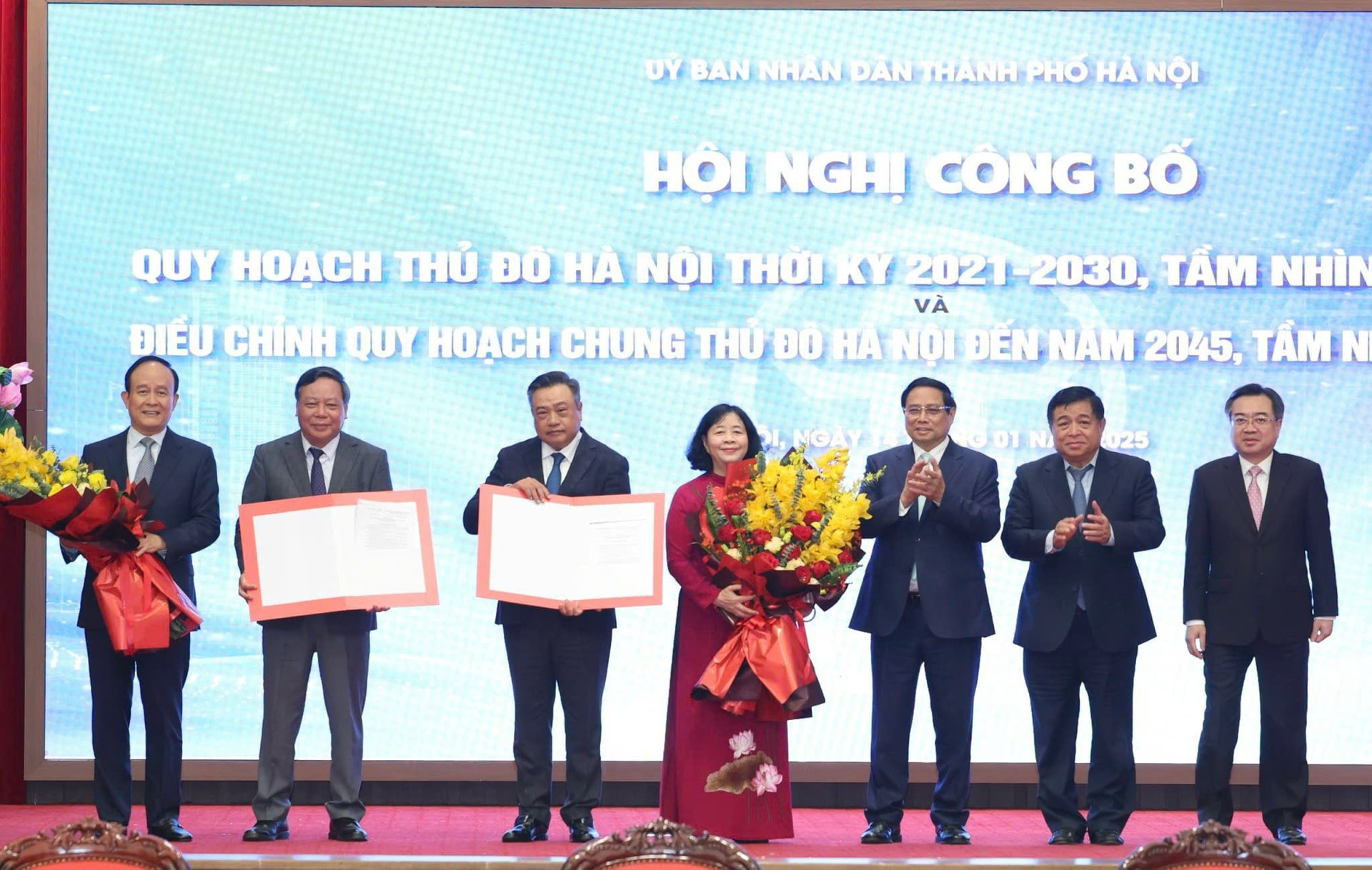 Thủ tướng chủ trì Hội nghị Hội đồng vùng Đồng bằng sông Hồng và công bố Quy hoạch Hà Nội - ảnh 2