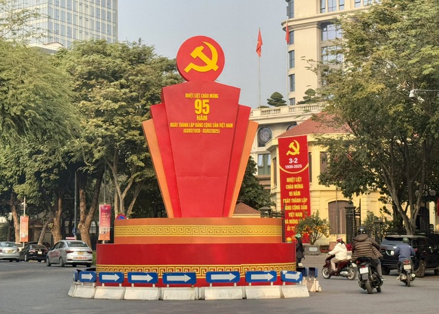 Đảng bộ Hà Nội - 95 năm một chặng đường hào hùng - ảnh 1