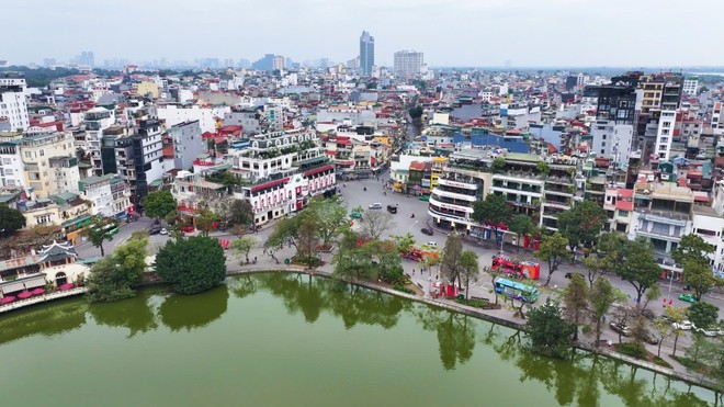 Hà Nội sẽ hoàn thành cải tạo, chỉnh trang quảng trường - công viên hồ Hoàn Kiếm dịp Quốc khánh 2/9 - ảnh 1