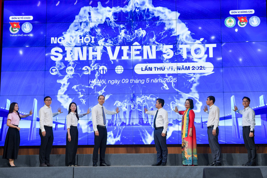Ngày hội “Sinh viên 5 tốt”: Để sinh viên Hà Nội thể hiện trí tuệ, sự năng động và khát vọng cống hiến - ảnh 1