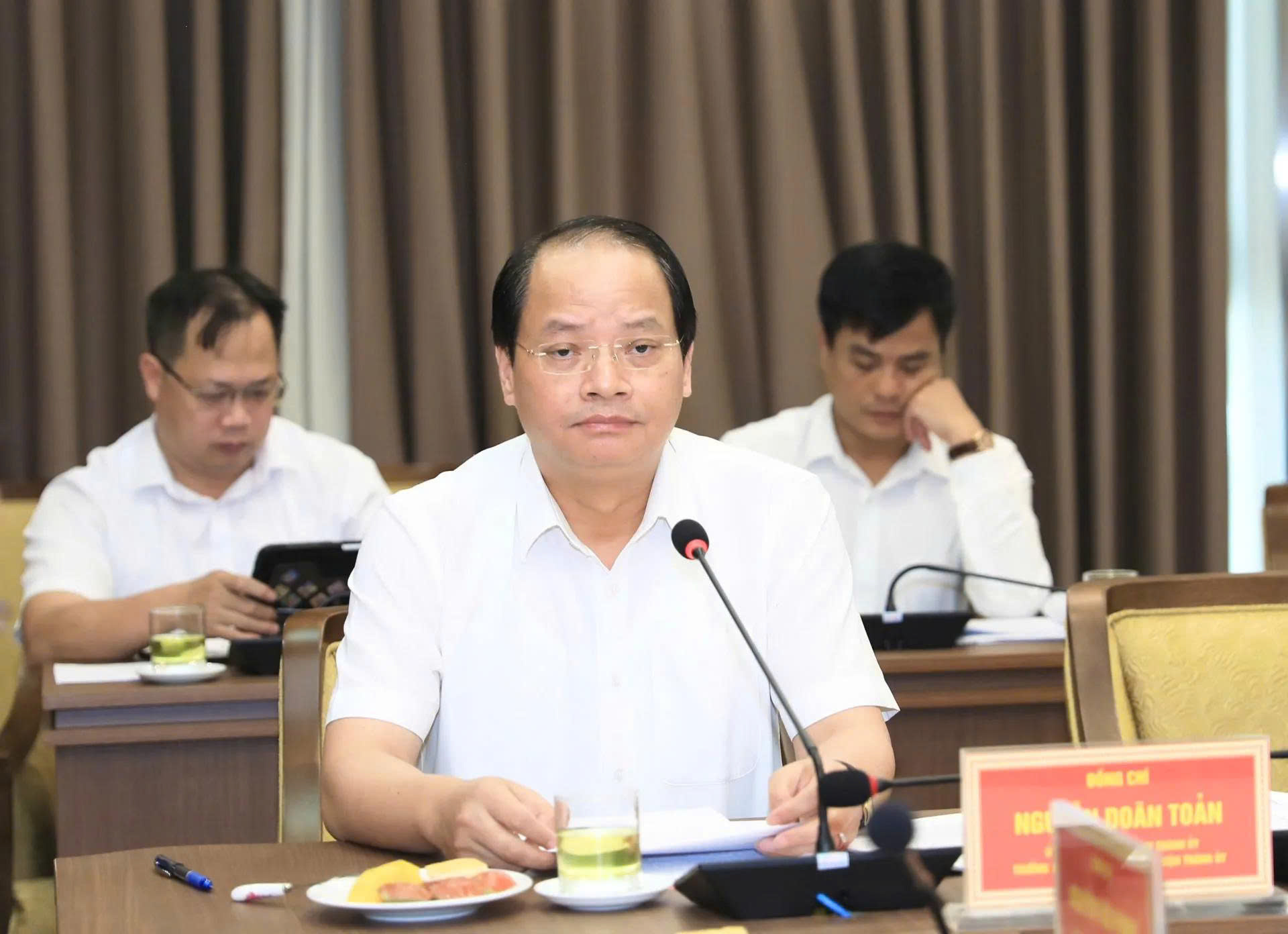 Báo cáo Chính trị Đại hội XVIII Đảng bộ TP là ngọn đuốc soi đường cho sự phát triển - ảnh 2