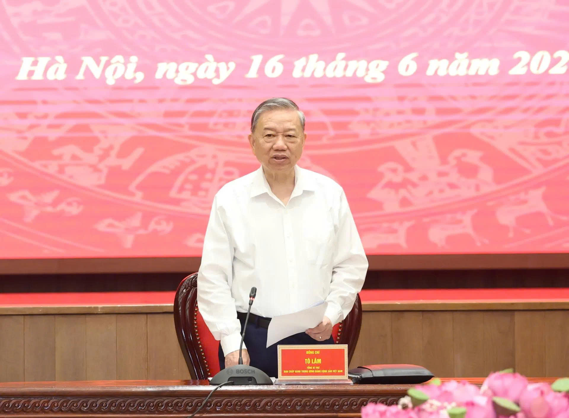 Hà Nội phải làm gương, dẫn dắt và truyền cảm hứng cải cách cho cả nước - ảnh 1