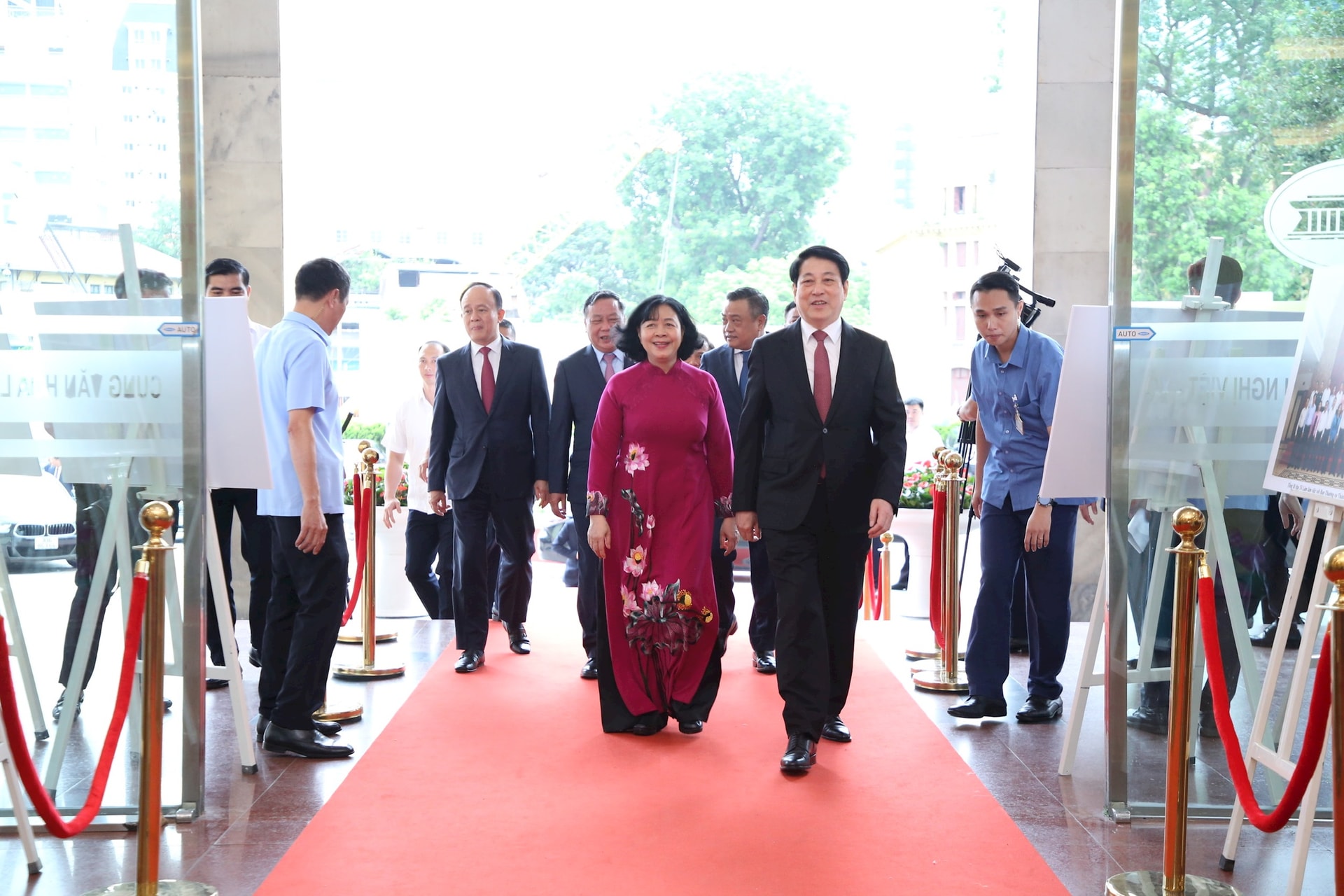 Chủ tịch nước Lương Cường dự Lễ công bố sắp xếp đơn vị hành chính tại Hà Nội - ảnh 1