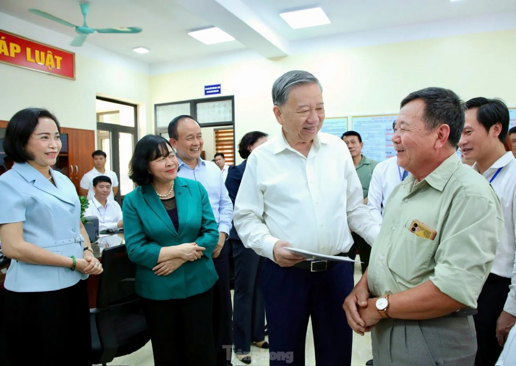 Tổng Bí thư Tô Lâm thăm, kiểm tra hoạt động chính quyền địa phương hai cấp tại Hà Nội - ảnh 1