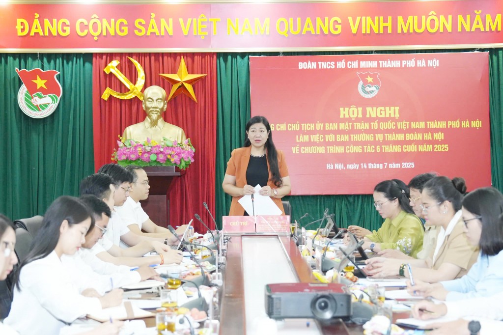 Thành đoàn Hà Nội dự kiến trao tặng 79 di ảnh trong dịp kỷ niệm Ngày Thương binh, liệt sĩ - ảnh 1
