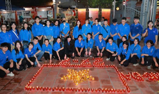 Tuổi trẻ phường Đống Đa khắc ghi đạo lý “Uống nước nhớ nguồn” với nhiều hoạt động ý nghĩa - ảnh 1