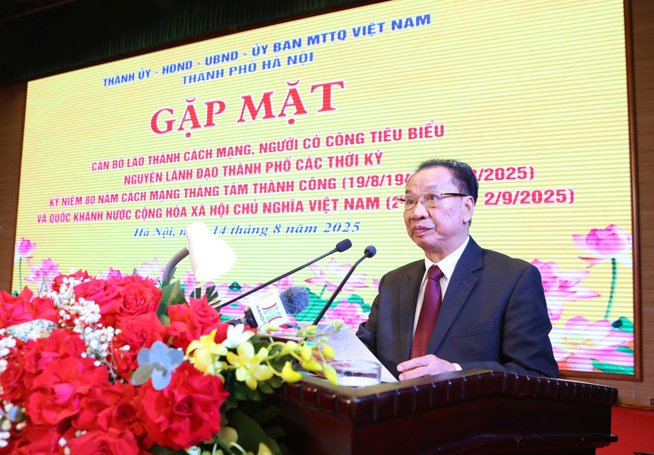 Quyết tâm xây dựng, phát triển Thủ đô xứng đáng là trung tâm đầu não chính trị của cả nước - ảnh 3