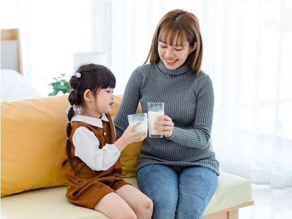 Nhiều cha mẹ Việt mơ hồ khi dùng thực phẩm bổ sung dạng sữa: Cần lưu ý gì khi sử dụng? - ảnh 3