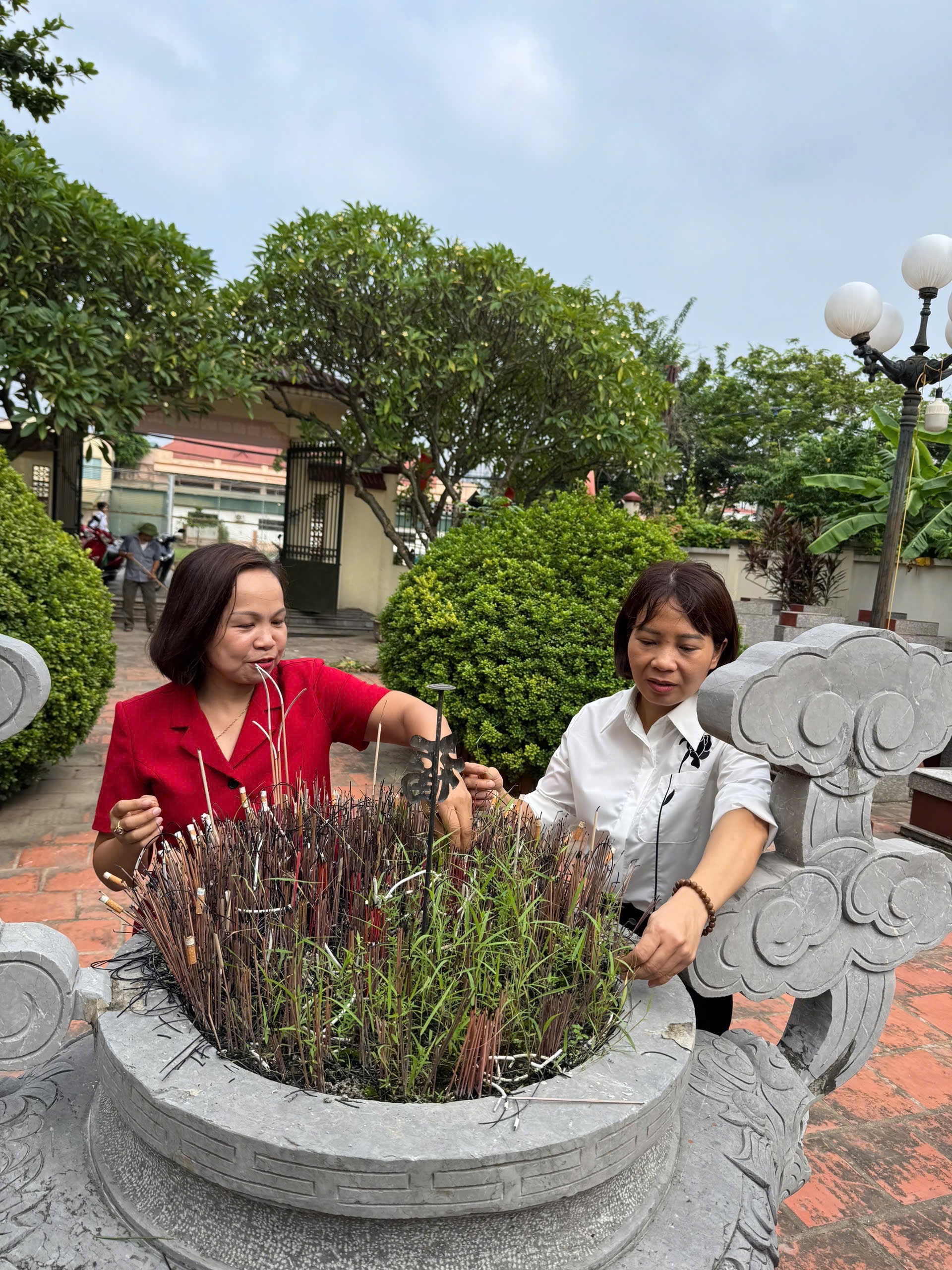 Phường Dương Nội: Nhiều hoạt động thiết thực chào mừng Đại hội MTTQ và các tổ chức chính trị- xã hội - ảnh 1