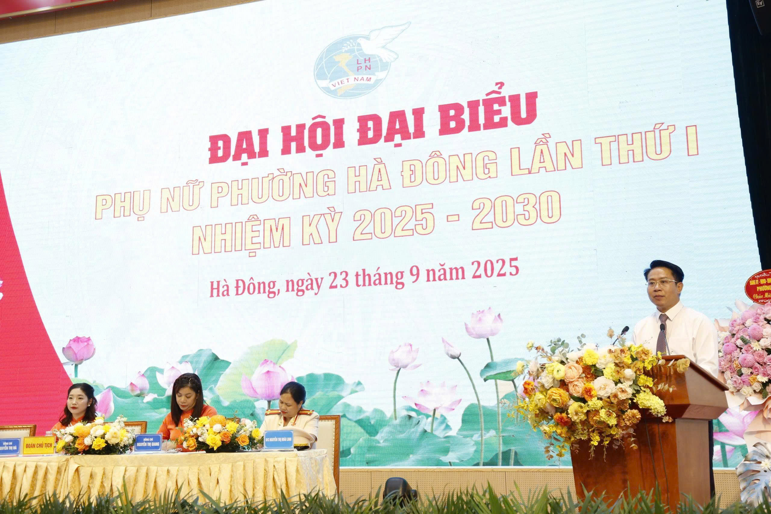 Phụ nữ Hà Đông phát huy truyền thống, làm chủ công nghệ, xây dựng gia đình ấm no, hạnh phúc, tổ chức Hội vững mạnh - ảnh 5