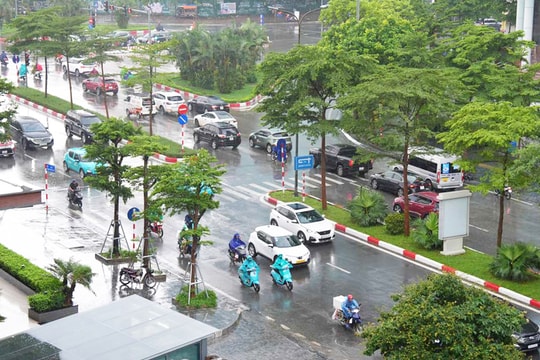  Hà Nội tập trung ứng phó bão số 10 và mưa lũ, sạt lở, lũ quét - ảnh 1