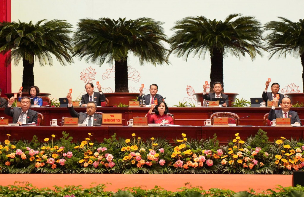 100% đại biểu biểu quyết thông qua số lượng Ủy viên Ban Chấp hành Đảng bộ thành phố Hà Nội khóa XVIII - ảnh 1