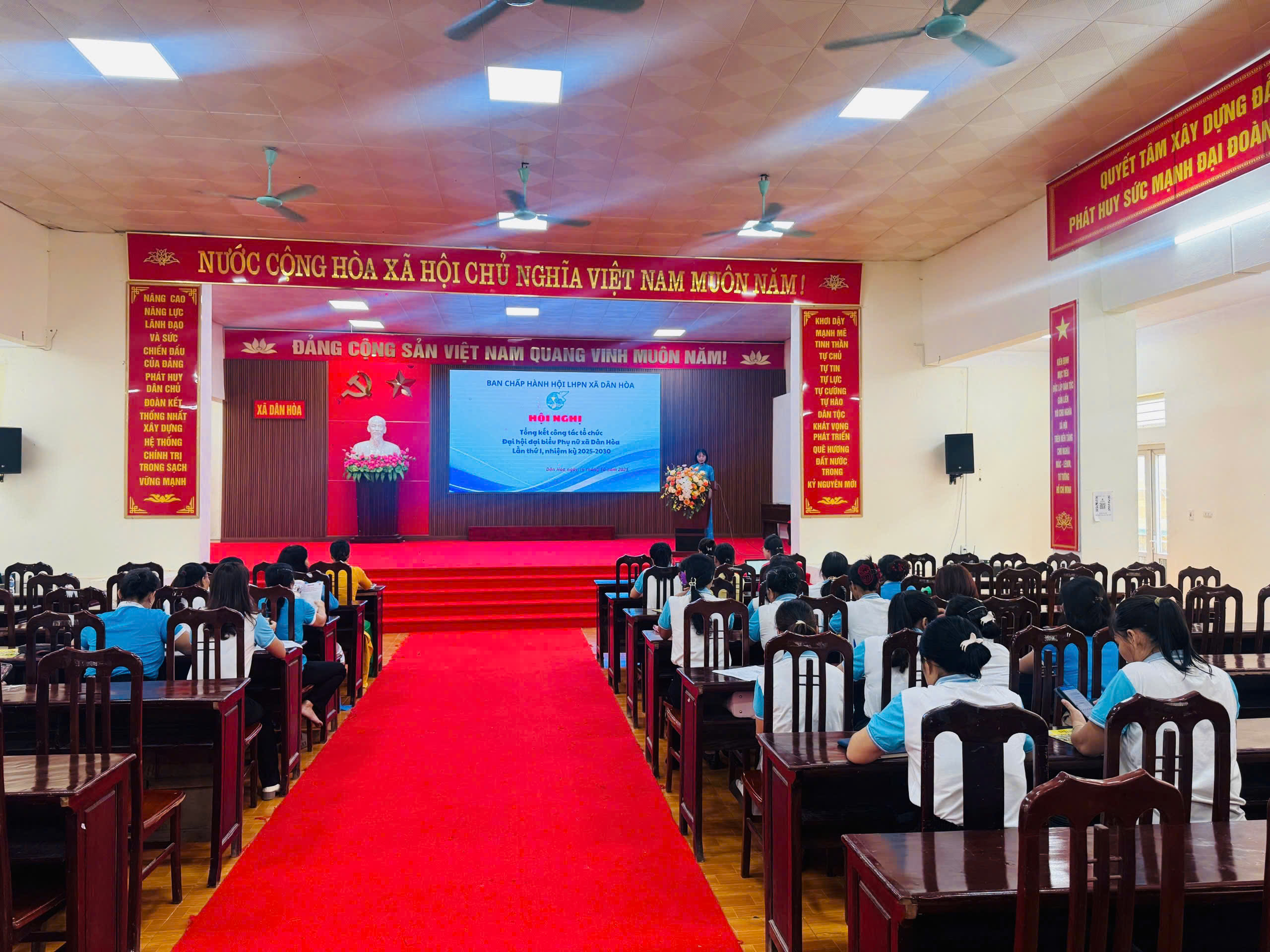 Hội nghị tổng kết công tác tổ chức Đại hội đại biểu Phụ nữ xã Dân Hòa lần thứ I, nhiệm kỳ 2025–2030 - ảnh 1