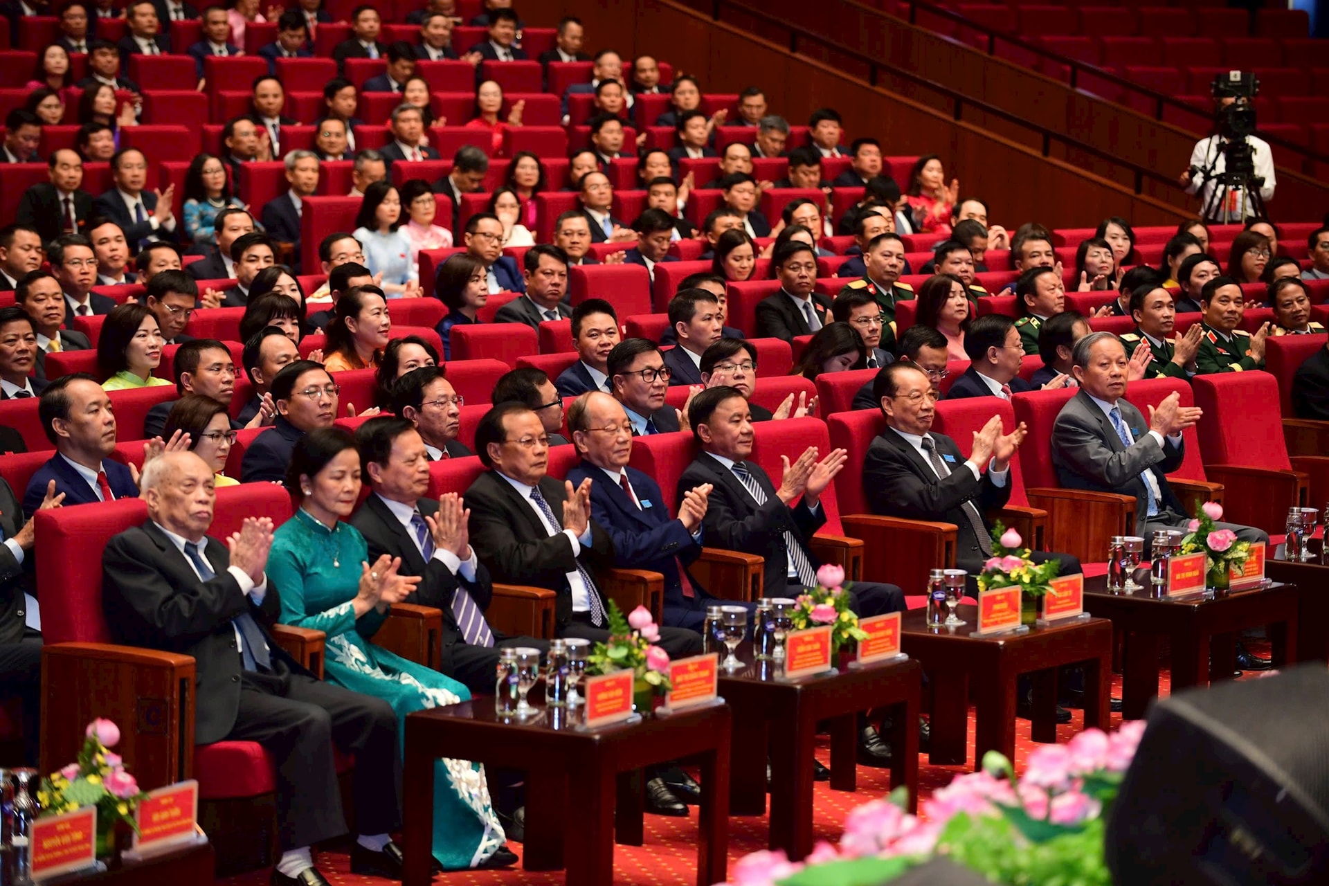 Bắt tay ngay vào việc cụ thể hoá Nghị quyết Đại hội Đảng bộ thành phố Hà Nội - ảnh 1