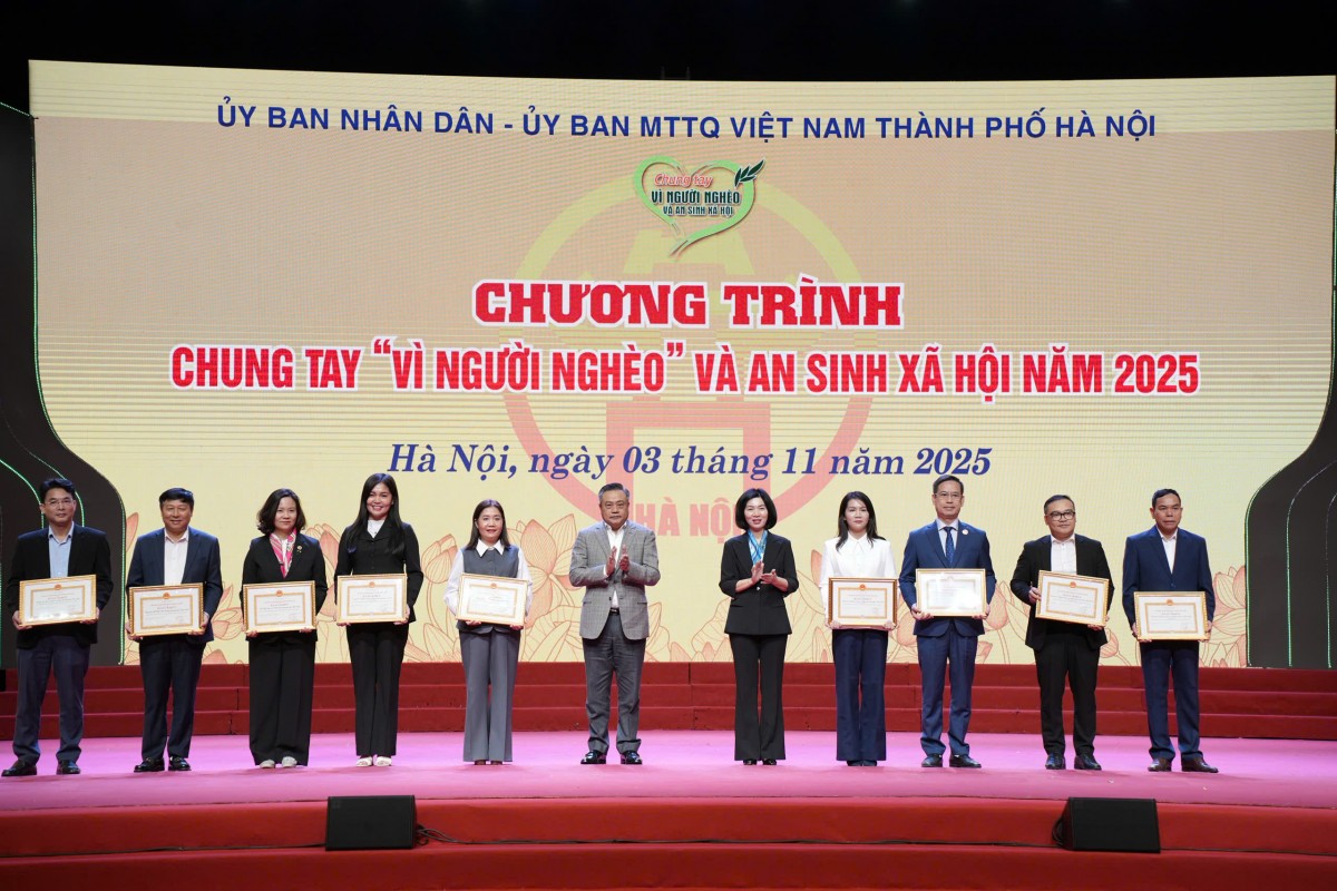 Chung tay xây dựng Thủ đô Văn minh - Hiện đại, hạnh phúc, không để ai bị bỏ lại phía sau - ảnh 4