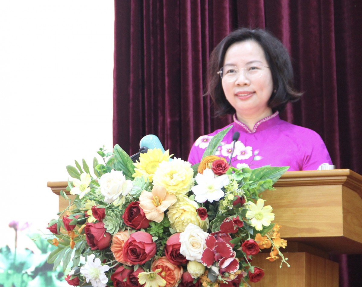 68 đảng viên phường Việt Hưng vinh dự được trao tặng Huy hiệu Đảng - ảnh 1