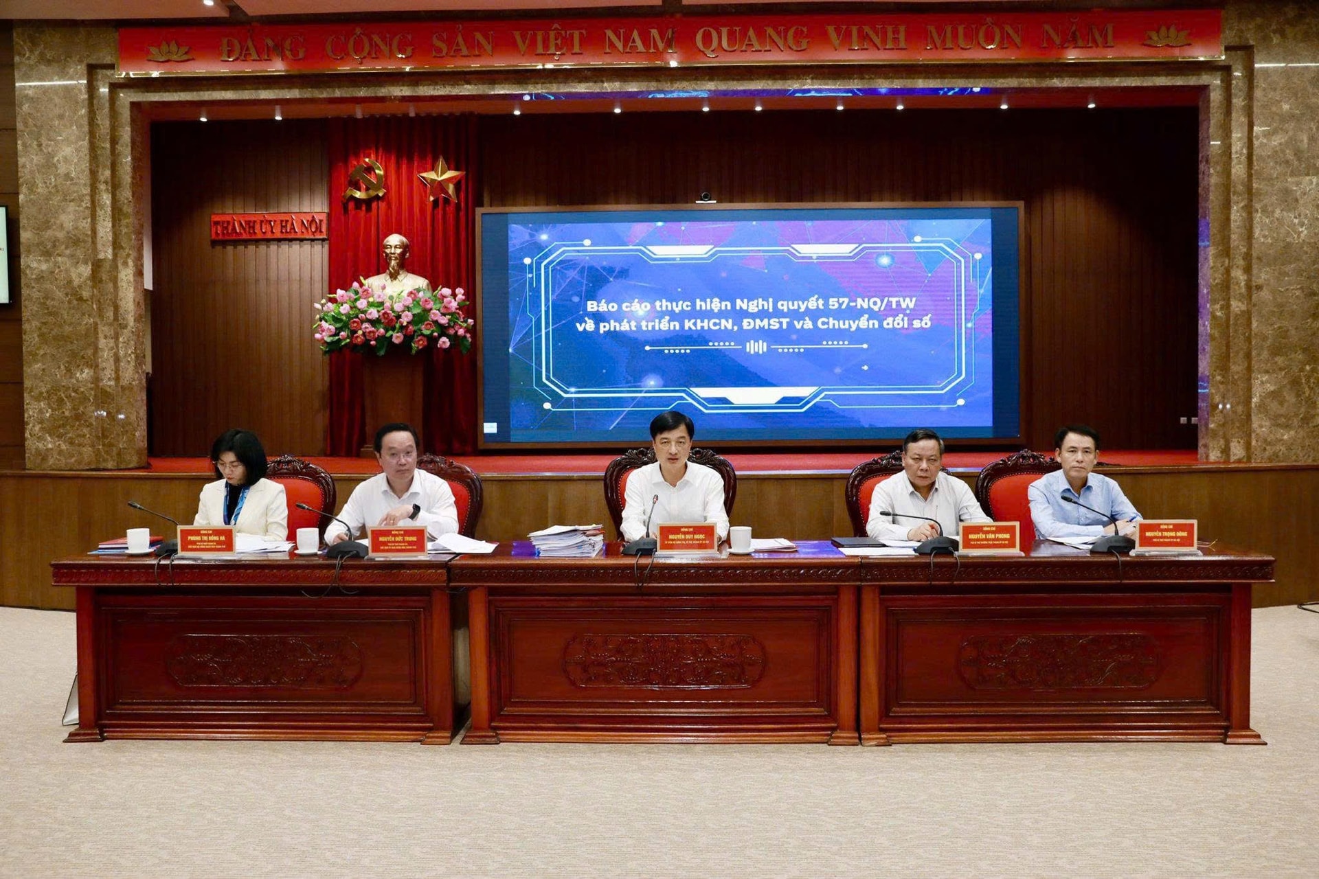 Hà Nội chuyển sang “trạng thái hành động mới” trong triển khai Nghị quyết số 57 - ảnh 1