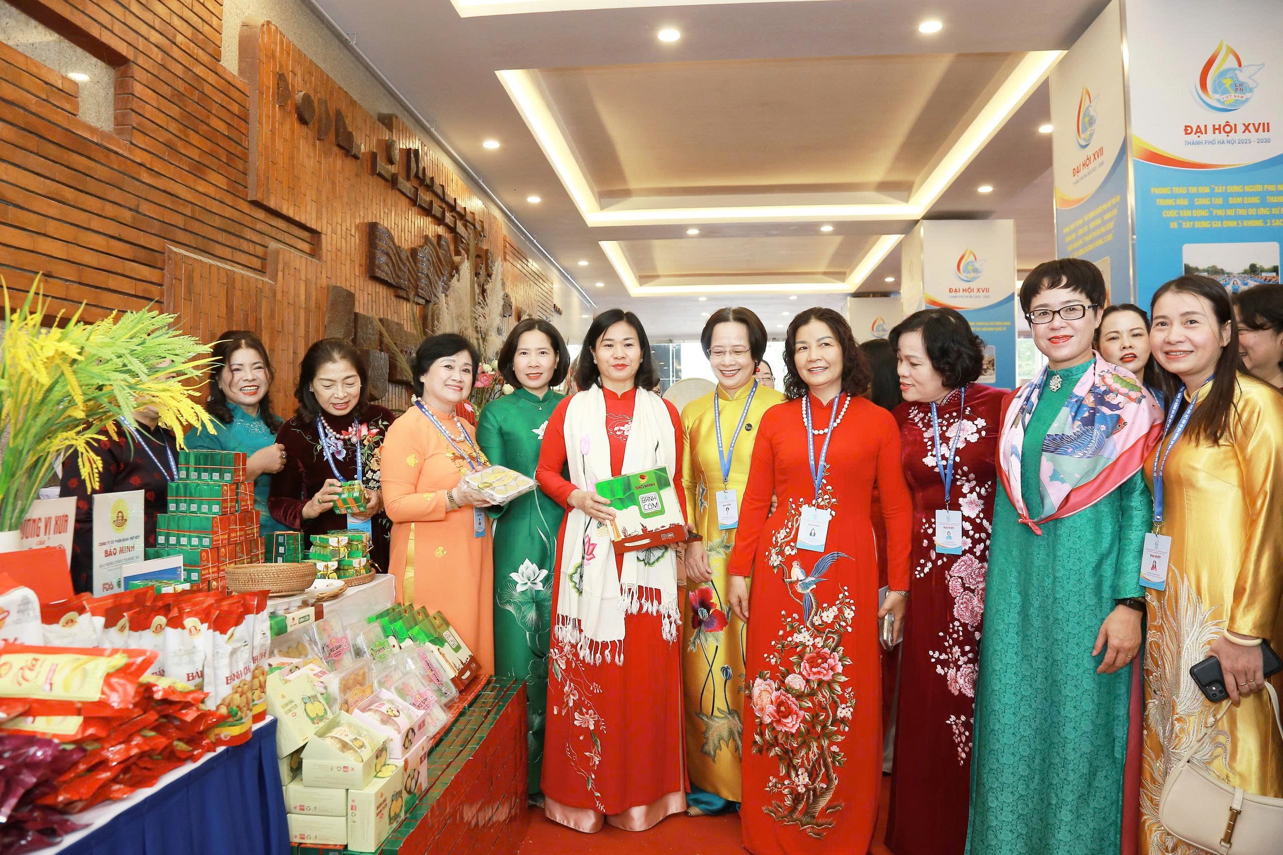 Những điểm ấn tượng bên lề Đại hội đại biểu Phụ nữ Thành phố lần thứ XVII, nhiệm kỳ 2025-2030 - ảnh 2