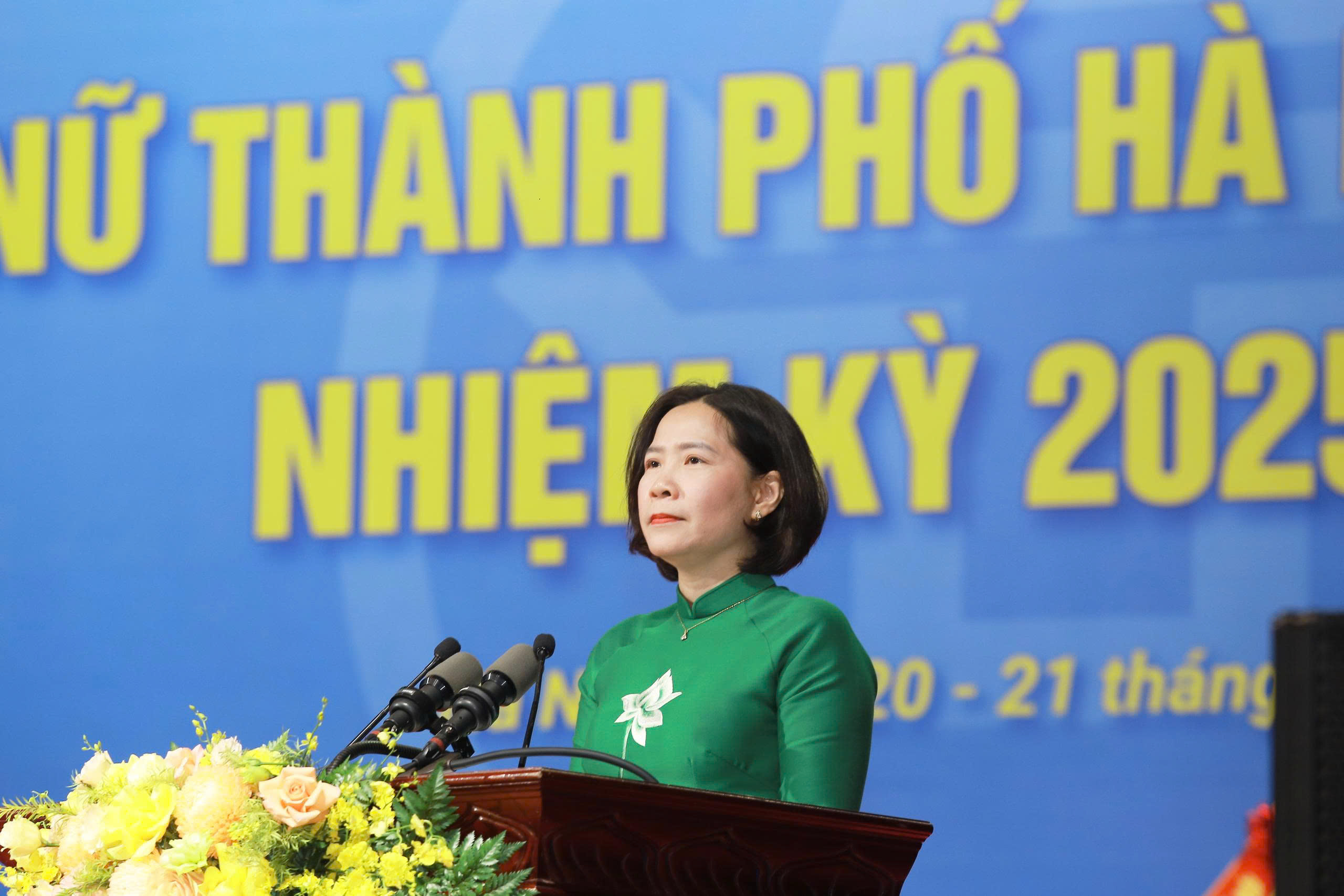 Xây dựng tổ chức Hội LHPN Hà Nội thực sự vững mạnh, tiêu biểu trong phong trào phụ nữ cả nước - ảnh 2