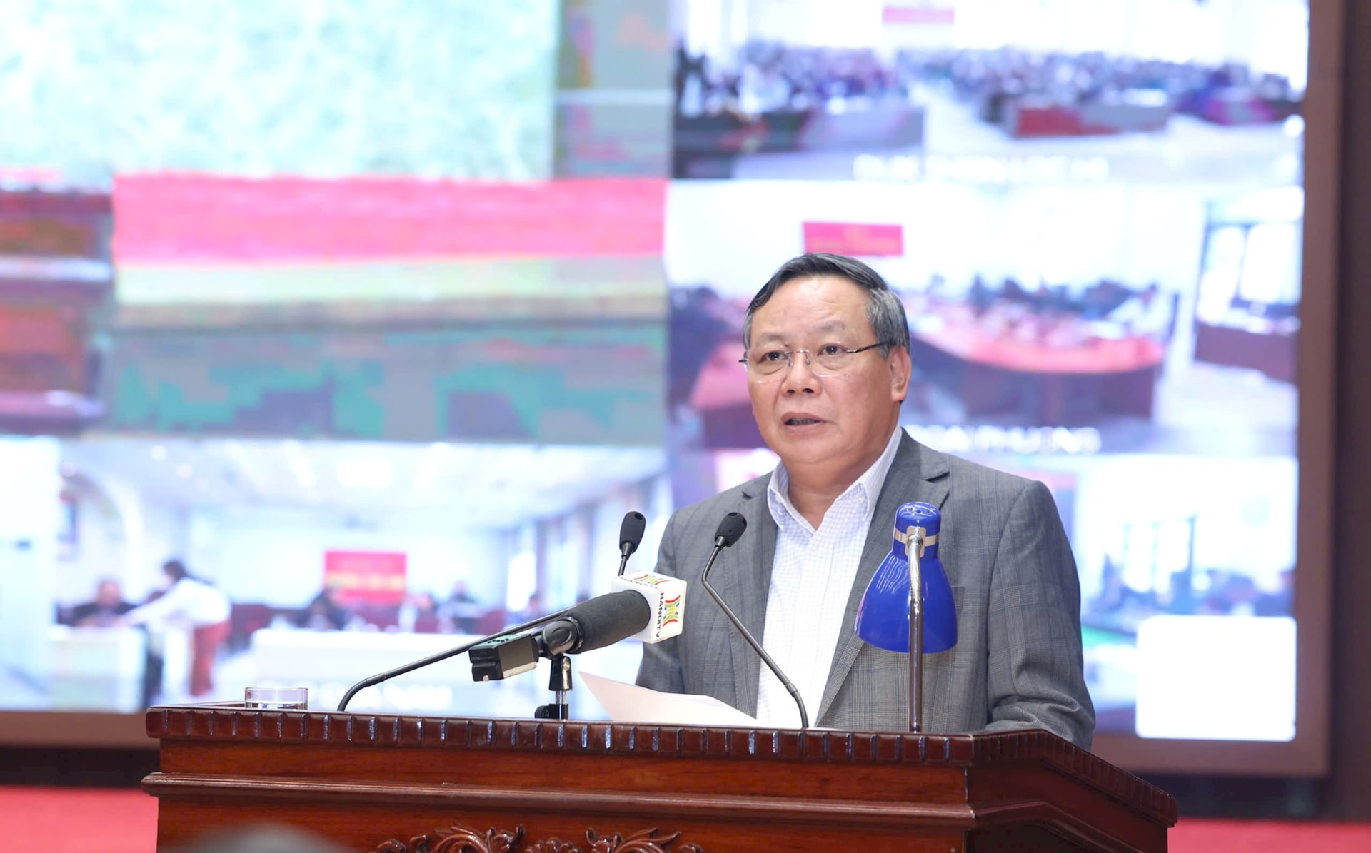 Hơn 10.000 đại biểu tham dự Hội nghị triển khai công tác bầu cử đại biểu Quốc hội khóa XVI và đại biểu HĐND các cấp - ảnh 1