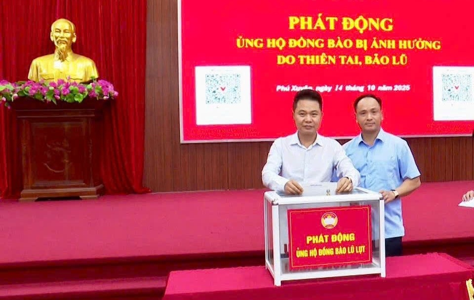 Cán bộ và nhân dân Hà Nội hướng về đồng bào miền Trung, Tây Nguyên - ảnh 2