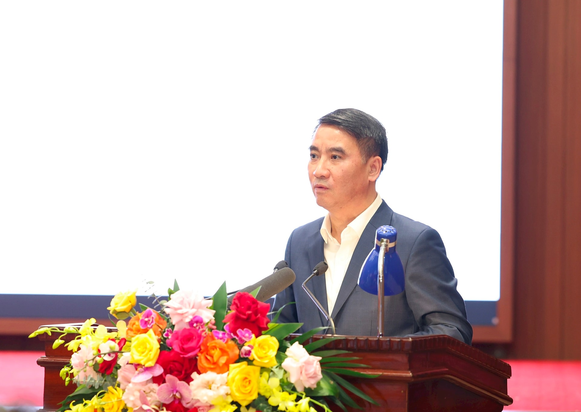 Thành phố đã hoàn thành 23/24 chỉ tiêu kế hoạch, với GRDP ước đạt 8,5% - ảnh 1