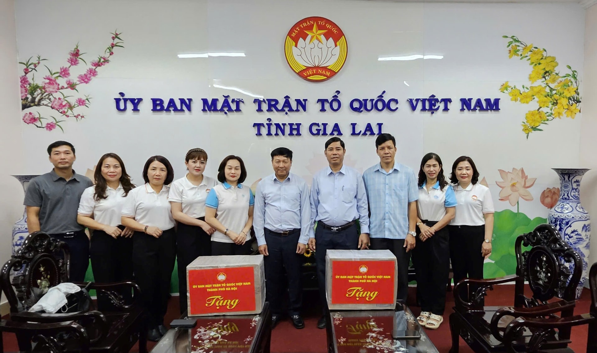 Mang yêu thương của người Hà Nội gửi tới nhân dân tỉnh Gia Lai bị ảnh hưởng bởi mưa lũ - ảnh 2