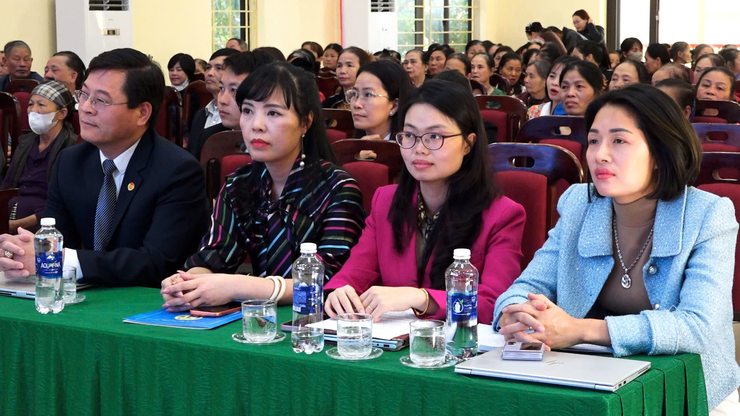 Hội LHPN xã Dân Hòa phối hợp tuyên truyền pháp luật cho cán bộ, hội viên phụ nữ  - ảnh 5