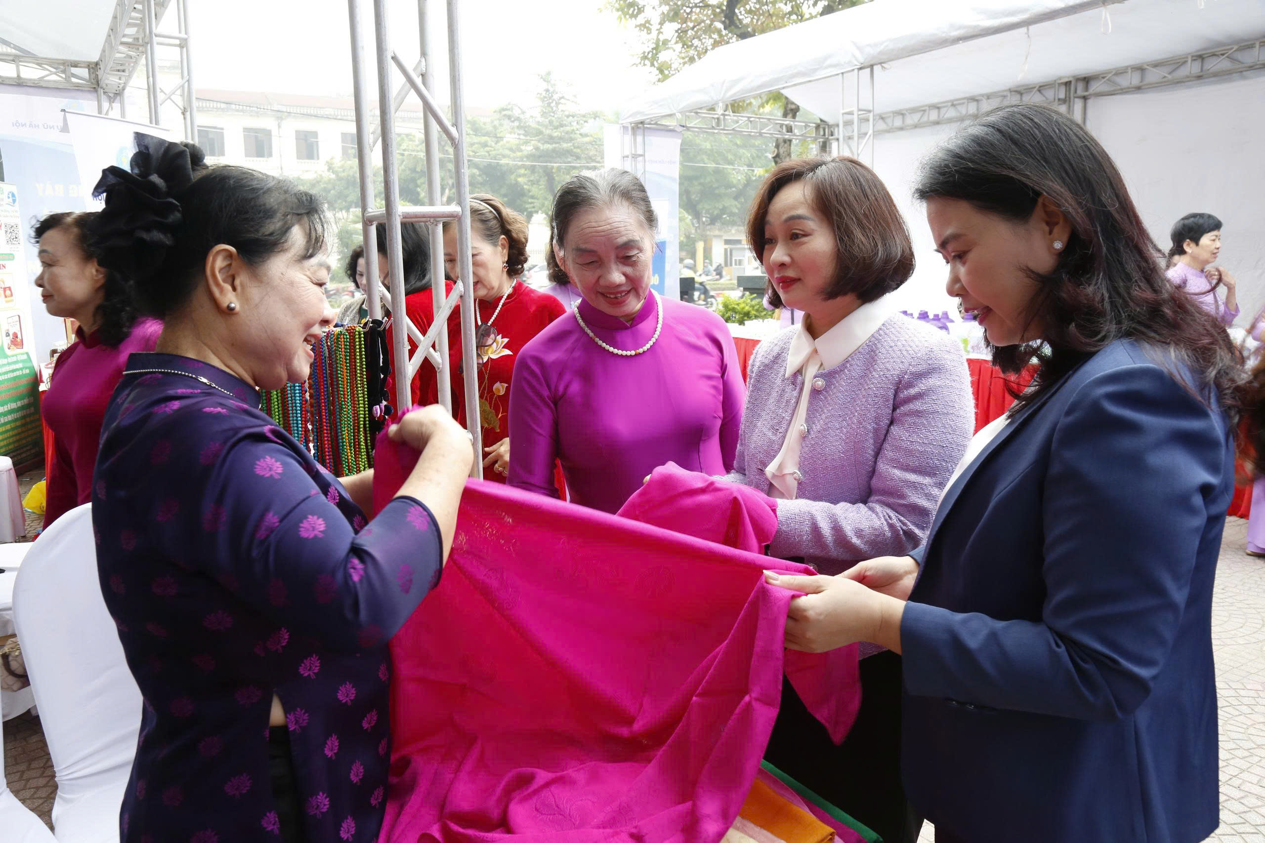 Phụ nữ Hà Đông góp phần lan tỏa văn hóa tiêu dùng hàng Việt - ảnh 2