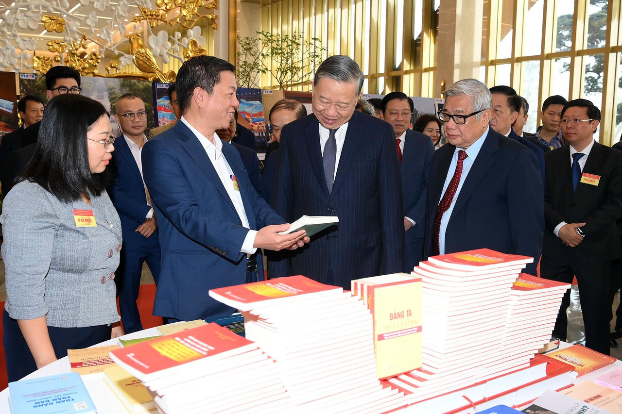  Tổng Bí thư Tô Lâm dự Hội nghị toàn quốc tổng kết công tác tuyên giáo và dân vận năm 2025 - ảnh 3