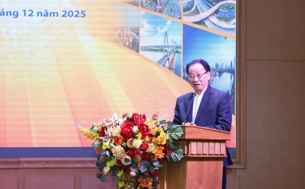 Giải pháp đưa Thủ đô Hà Nội phát triển nhanh, bền vững, xứng tầm vị trí đầu tàu trong giai đoạn phát triển mới của đất nước  ​ - ảnh 3