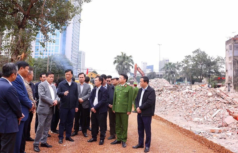 Đồng chí Bí thư Thành ủy Nguyễn Duy Ngọc kiểm tra công tác giải phóng mặt bằng, tiến độ các dự án trọng điểm - ảnh 2