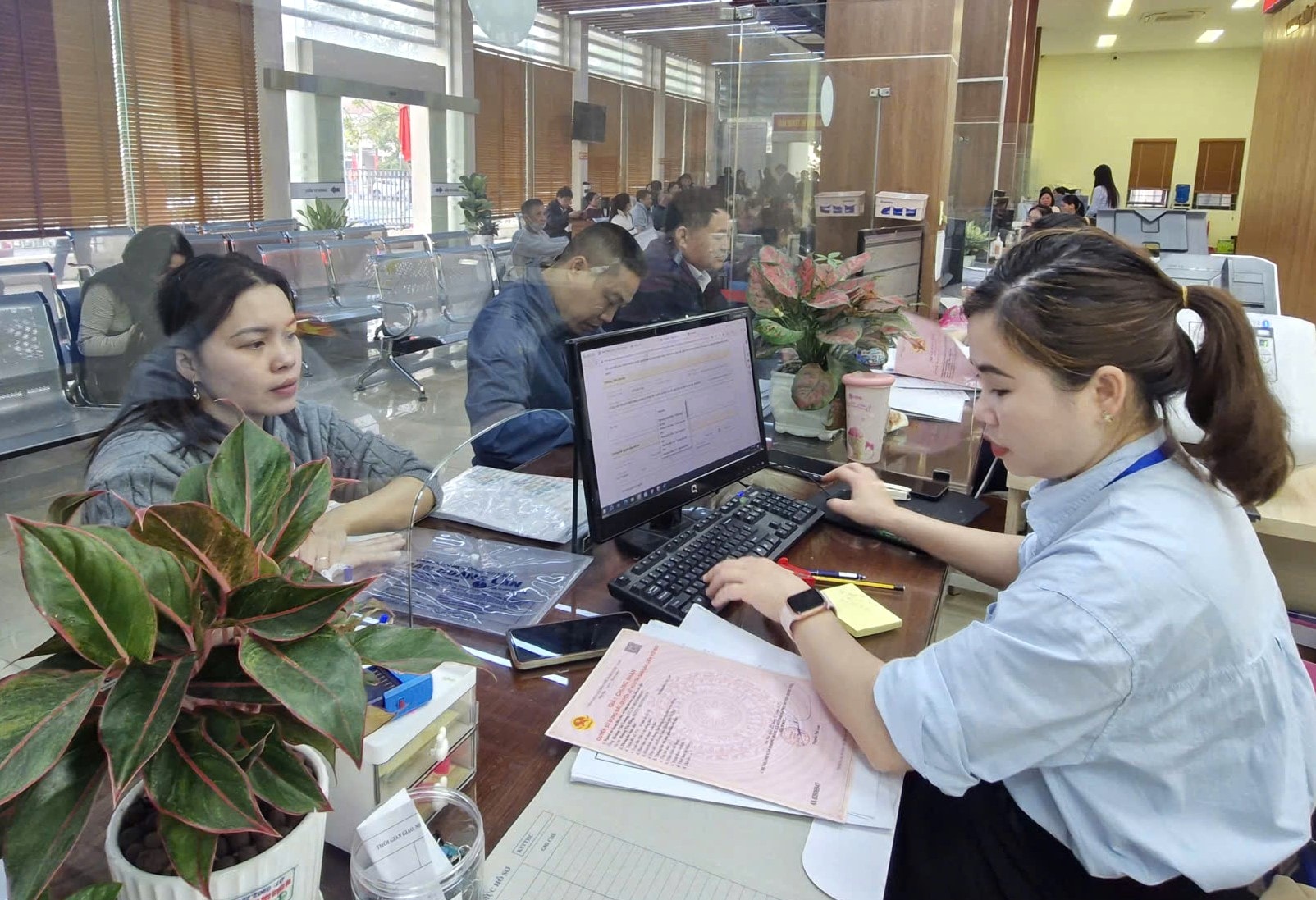 Hà Nội thực hiện các chính sách khuyến khích thực hiện dịch vụ công trực tuyến  ​ - ảnh 1