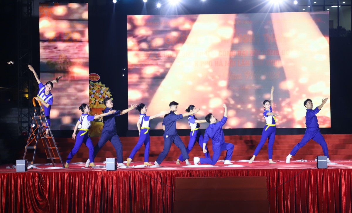 Rộn ràng Chương trình nghệ thuật chào mừng thành công Đại hội Công đoàn thành phố Hà Nội lần thứ XVIII - ảnh 3