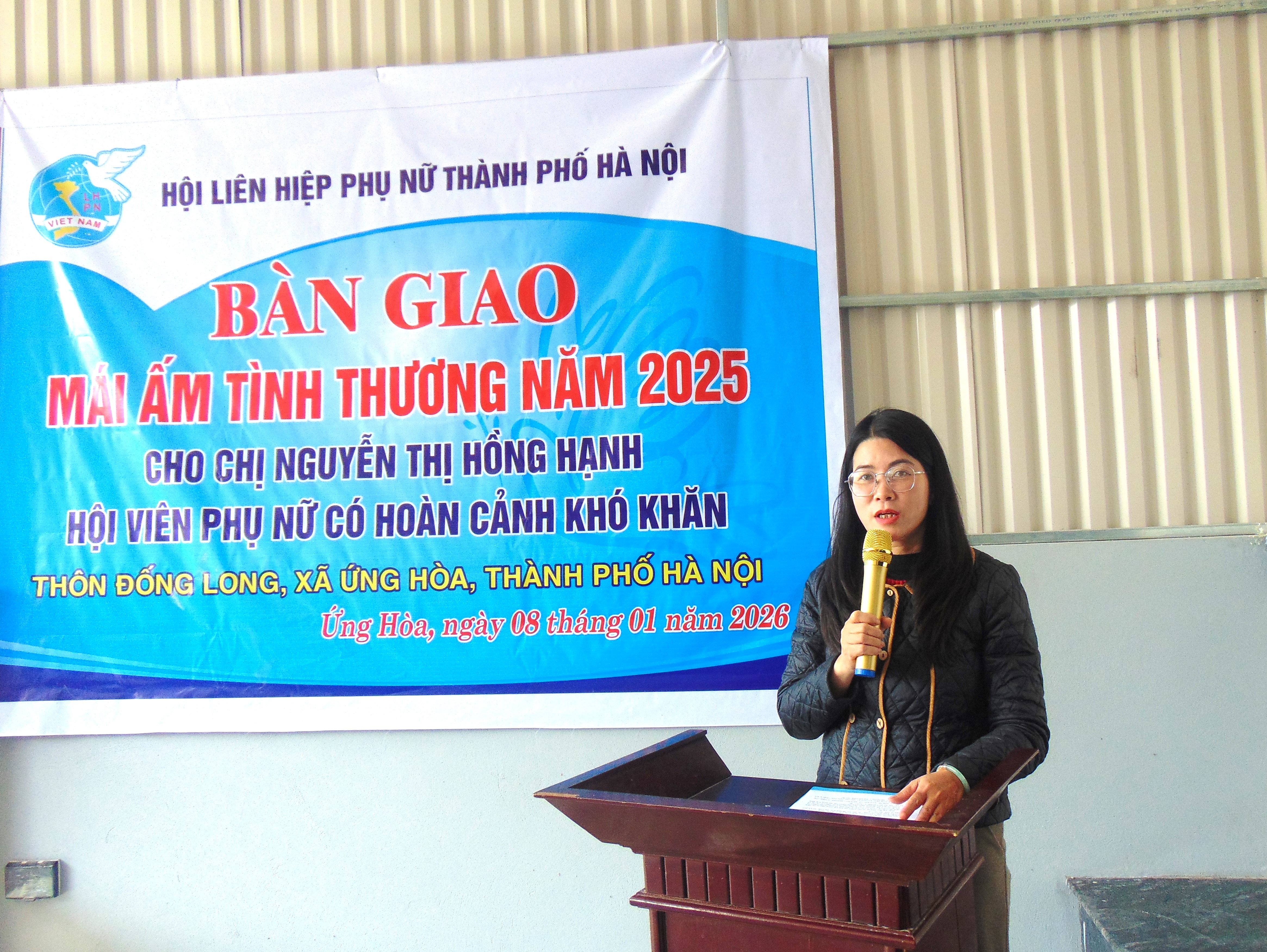 ​  Hội LHPN Hà Nội: Bàn giao Mái ấm tình thương cho hội viên phụ nữ có hoàn cảnh khó khăn - ảnh 7