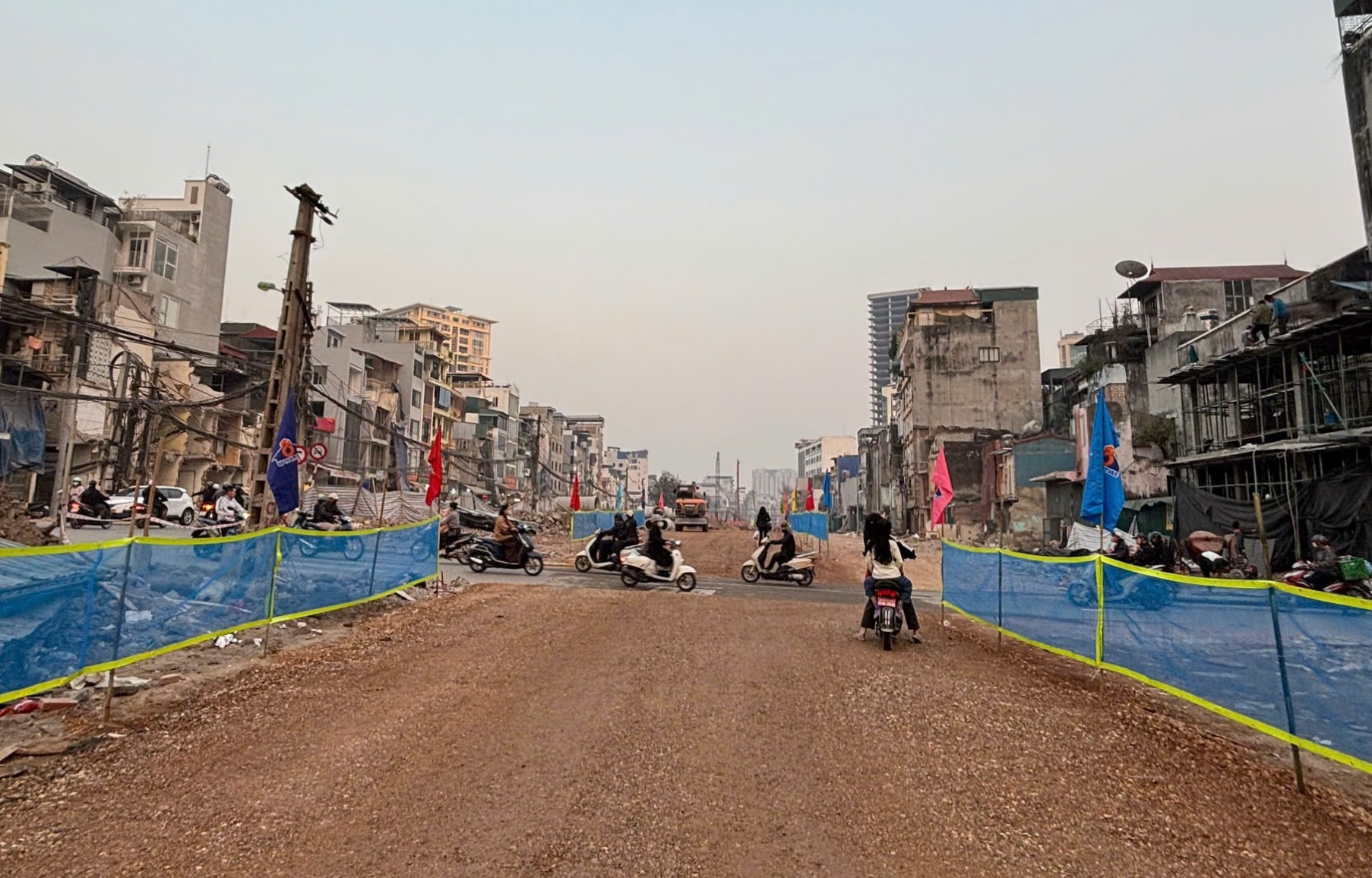 Thông tuyến kỹ thuật dự án đường Vành đai 1 đoạn Hoàng Cầu - Voi Phục - ảnh 1