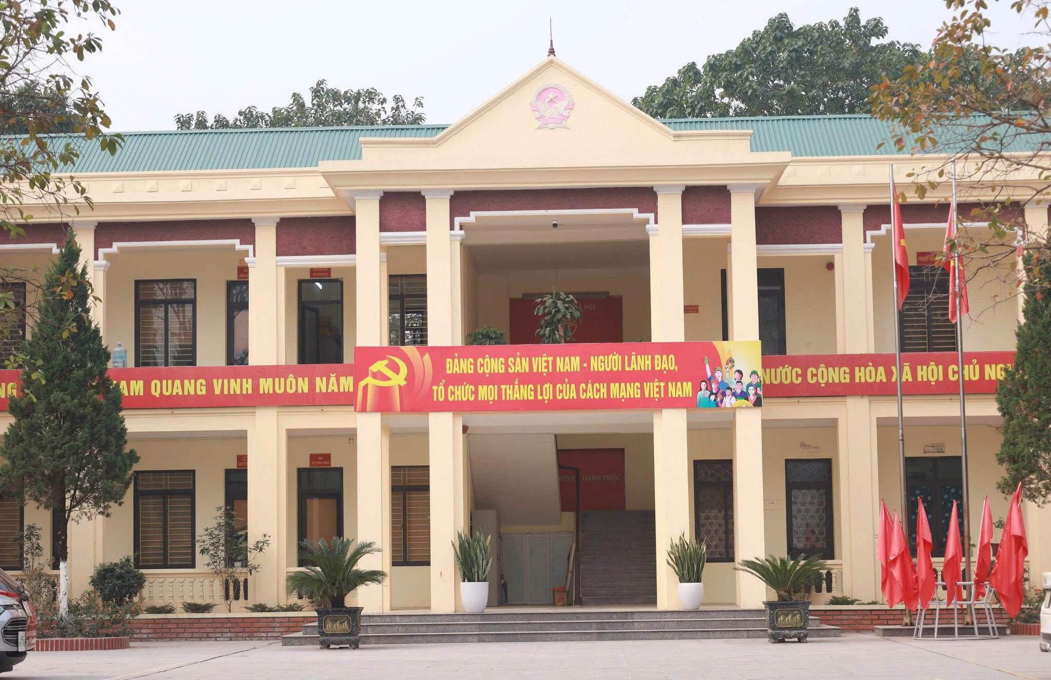 Xã đảo Minh Châu rực rỡ cờ hoa chào mừng Đại hội Đảng toàn quốc lần thứ XIV - ảnh 4