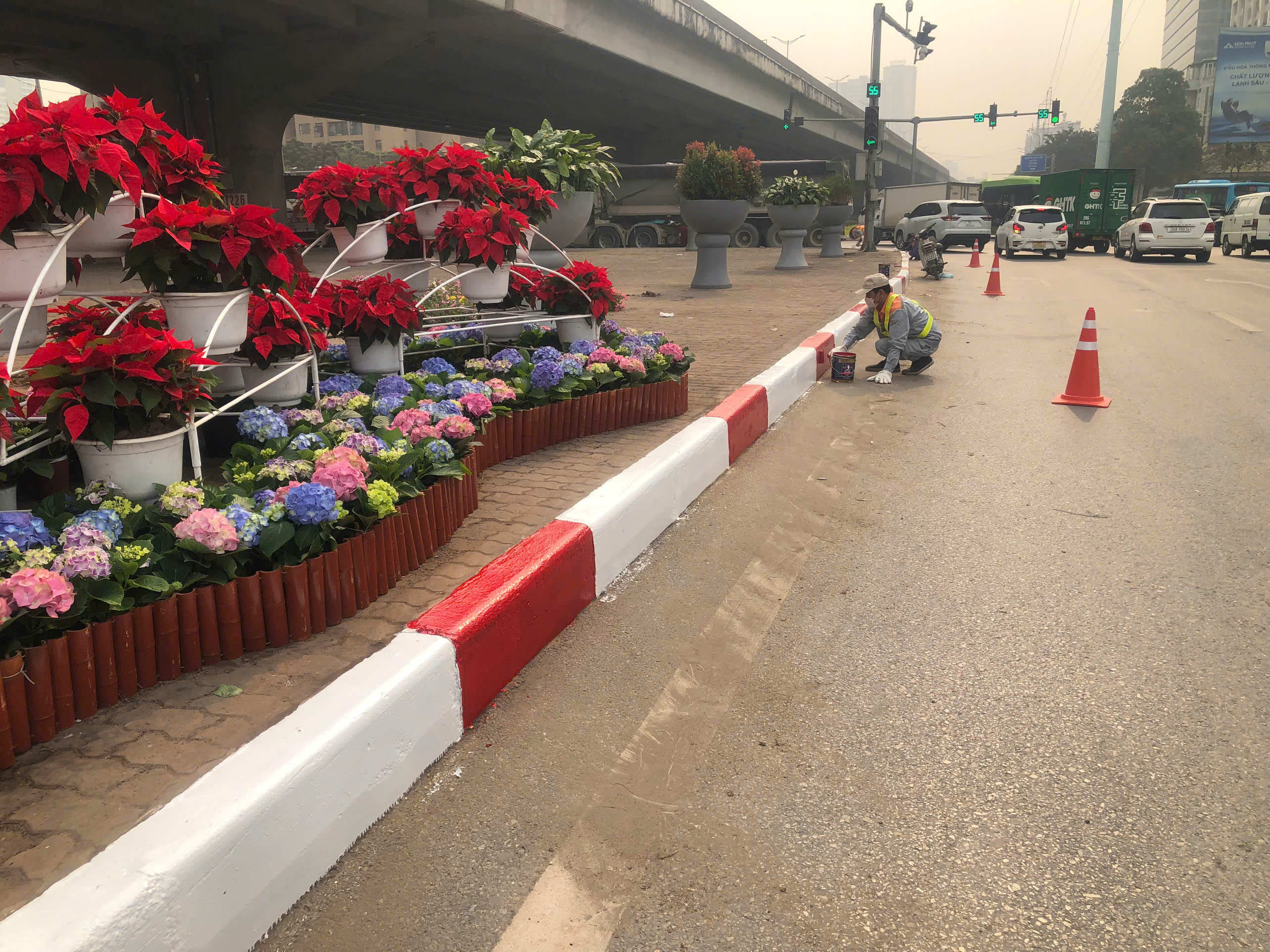 Hà Nội: Duy tu hệ thống kết cấu hạ tầng giao thông phục vụ Đại hội XIV của Đảng - ảnh 2