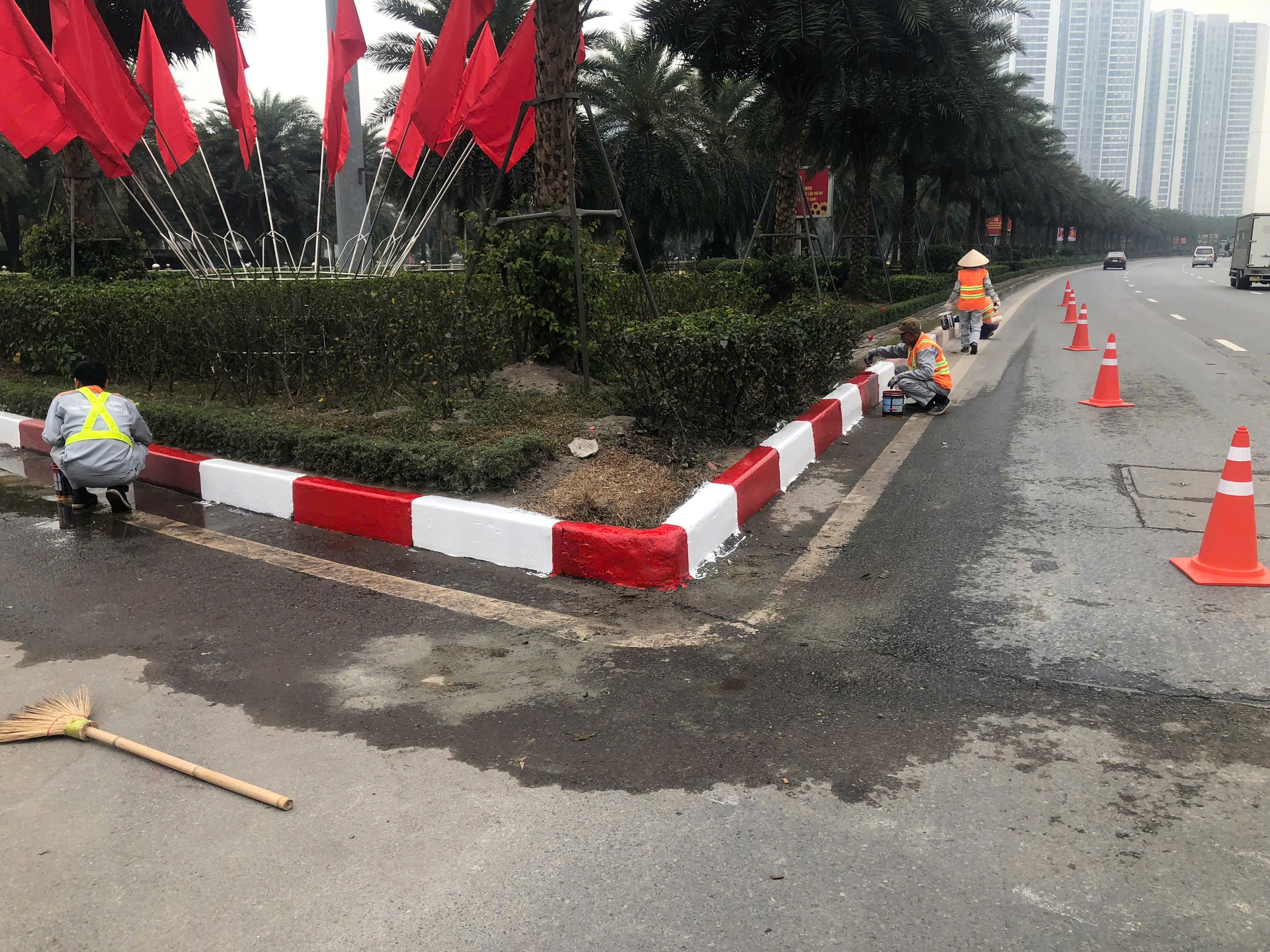 Hà Nội: Duy tu hệ thống kết cấu hạ tầng giao thông phục vụ Đại hội XIV của Đảng - ảnh 5