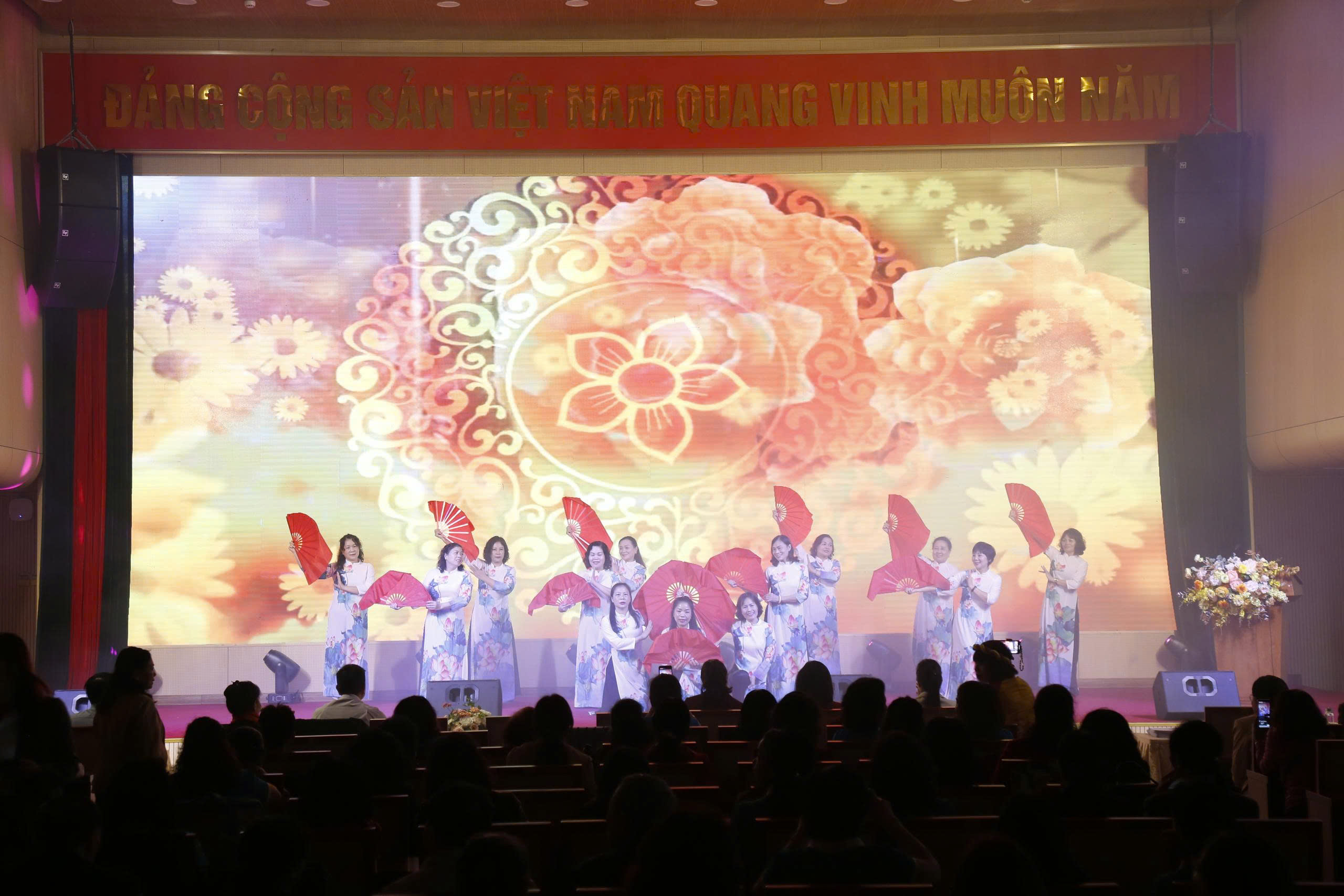 Hội LHPN phường Hà Đông phát động phong trào thi đua năm 2026 - ảnh 1