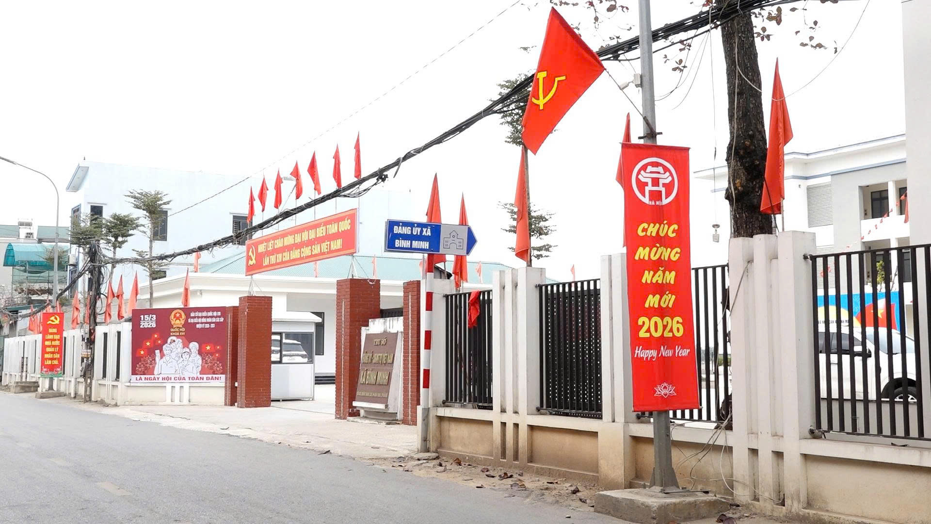 Bình Minh rực rỡ sắc cờ chào mừng Đại hội toàn quốc lần thứ XIV của Đảng - ảnh 2